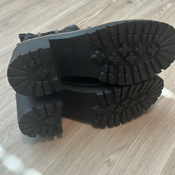 BLONDO Reno Weatherproof combat boots black chunky heels NWOB 8.5 - Picture 8 of 10